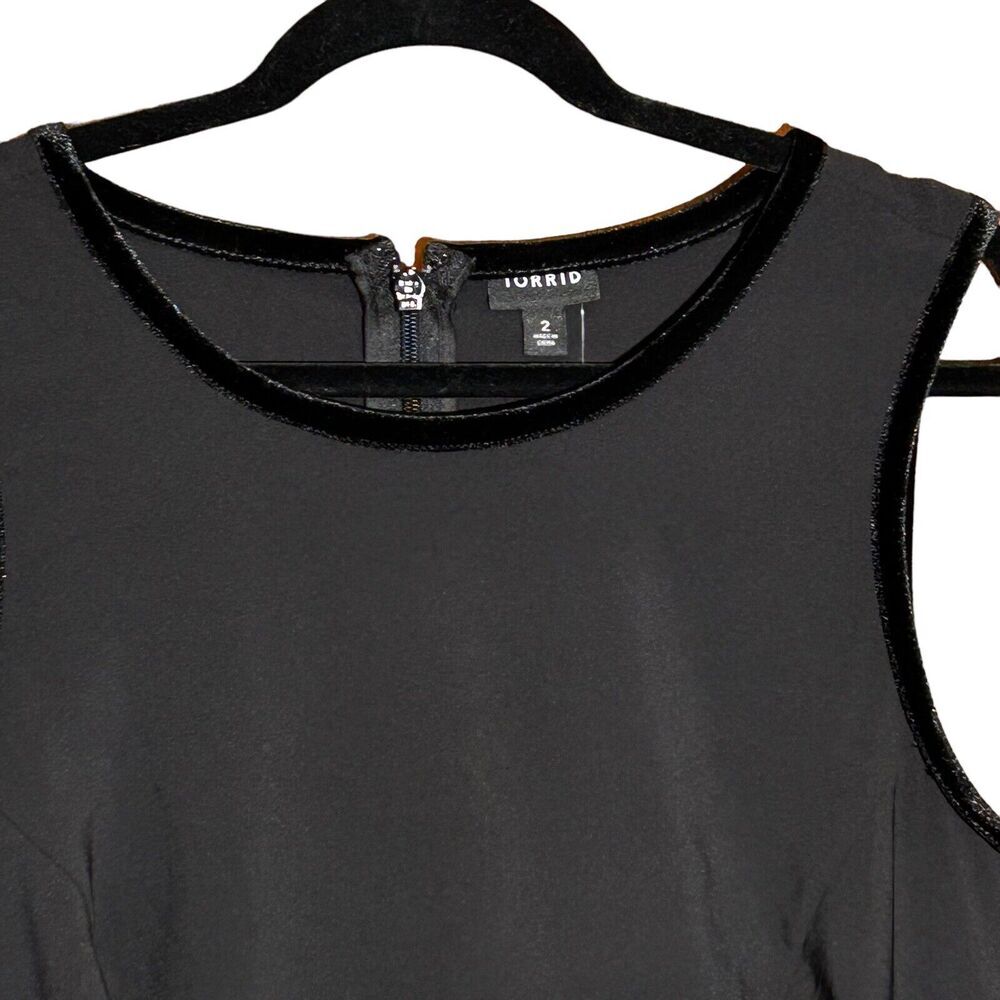 NWT TORRID Women’s Black Crepe Velvet Trim Asymmetrical Peplum Top Size 2X - Picture 5 of 12